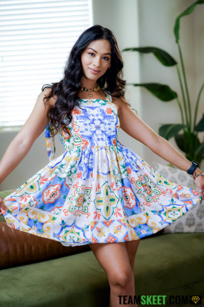 Luxe La Fox Challenge Accepted: The Winner Breeds the Other’s Wife Breeding Material