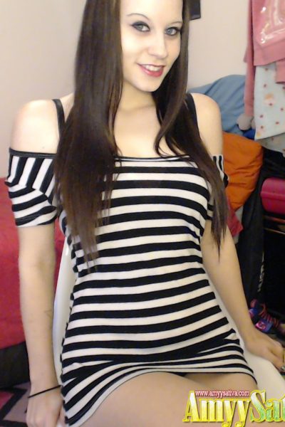 Amyy Sativa New Girl