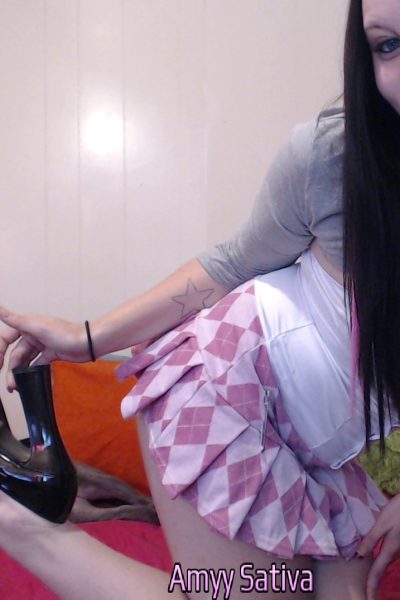 Amyy Sativa New Girl