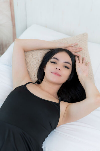 Angel Diaz Presenting Angel Diaz Met Art