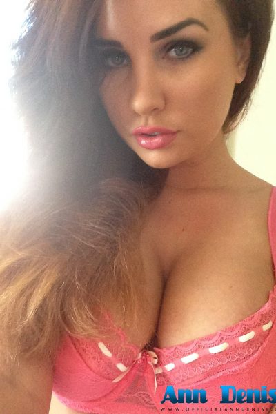 Ann Denise Candid Pics