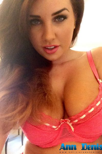Ann Denise Candid Pics