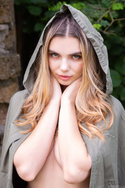 Annette Mystic Attraction Met Art