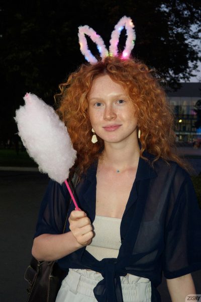 Arina Bik Better Red Than Ded Zishy