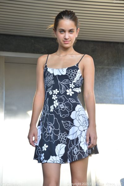 Belicia Speculum Model FTV Girls