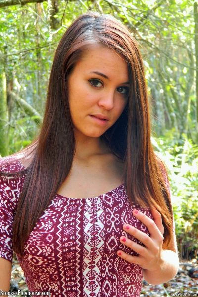 Brookes Playhouse Horny Outside