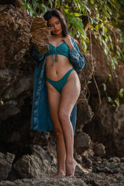 Bua Shimmering Seascape Met Art