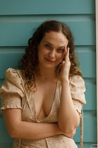 Carrie Barber Goes Ooops Zishy