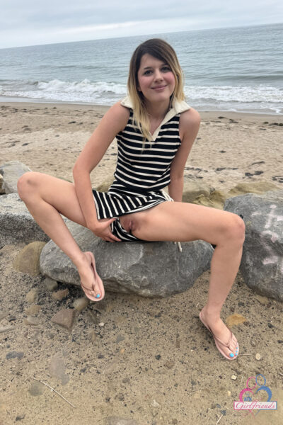 Dez Hansen Set 416437 ATK Girlfriends