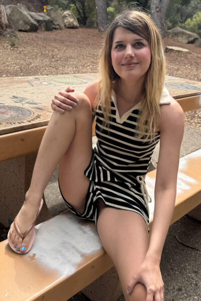 Dez Hansen Set 416437 ATK Girlfriends