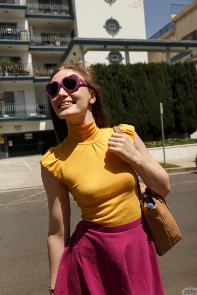 Diana Mackie Curb Your Lion Zishy