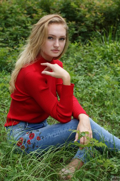 Ellen Kennedy Hot Blonde Zishy