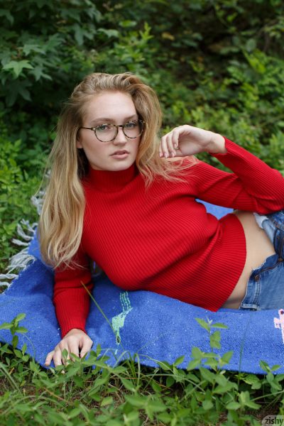 Ellen Kennedy Hot Blonde Zishy