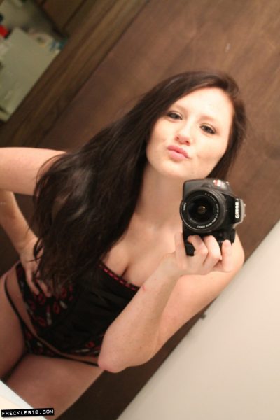 Freckles 18 Make Up Corset