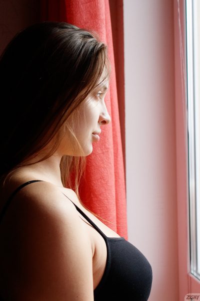 Hanna Nasochi Brings Life Zishy