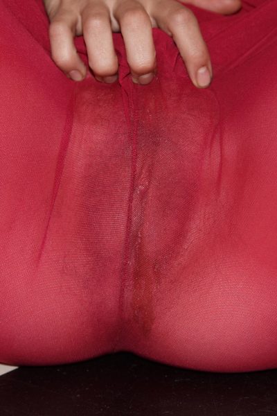 Hilary Craig Painting Her Body Zishy