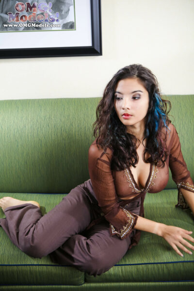 Indian Babe Shanaya Sheer Top Boobs