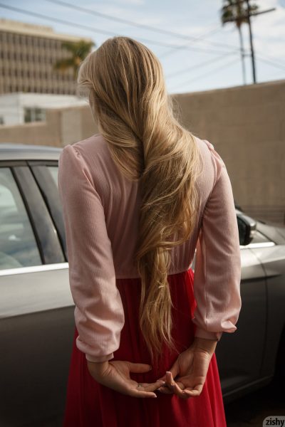 Ira Greene Cute Girl Long Hair Flashing Zishy