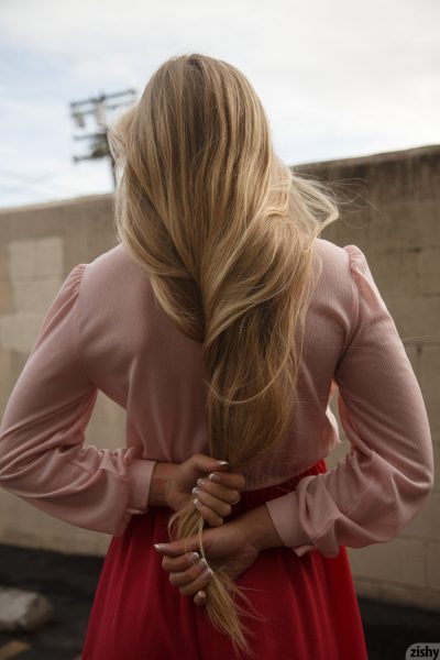 Ira Greene Cute Girl Long Hair Flashing Zishy