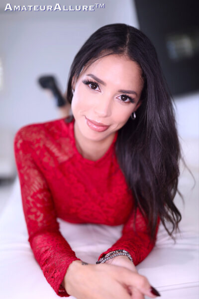 Jazmin Black Amateur Allure