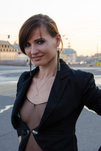 Jeny Smith Casual Upskirt