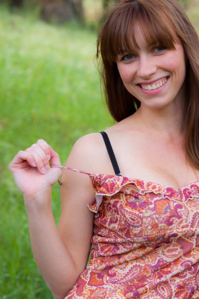 Jessica Fisher In The Field Cosmid