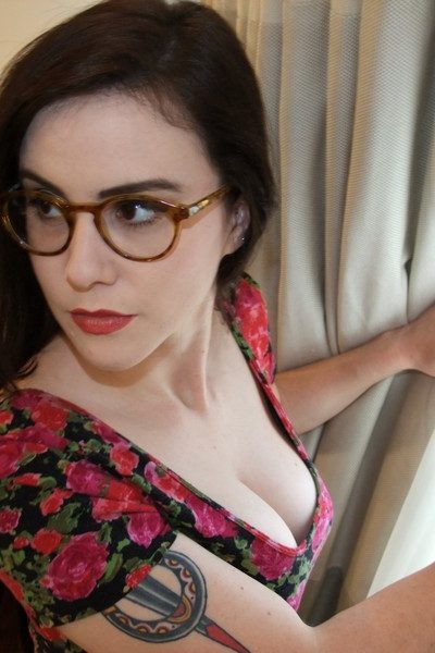 Jessica Scarlett Busty and Nerdy