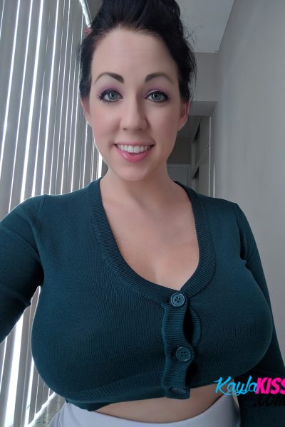 Kayla Kiss Frilly Skirt