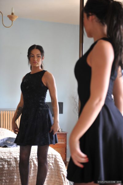 Kayleigh Shopping and Stripping Girlfolio