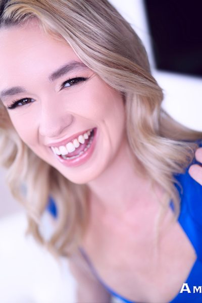 Khloe Kingsley A Tall Thin Blonde Swallows For The First Time Amateur Allure