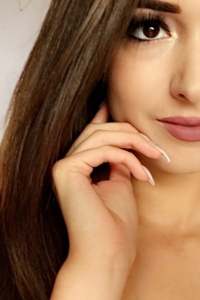 Lauren Louise Sexy Selfies