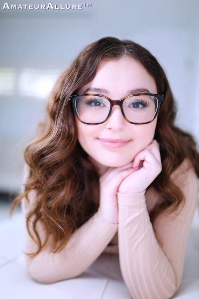 Leana Lovings Amateur Allure