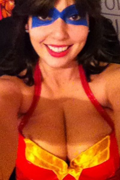 Leia Down Cosplay Queen