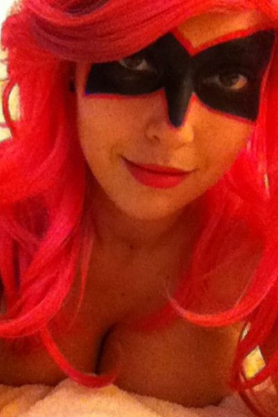 Leia Down Cosplay Queen