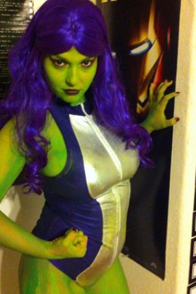 Leia Down Cosplay Queen