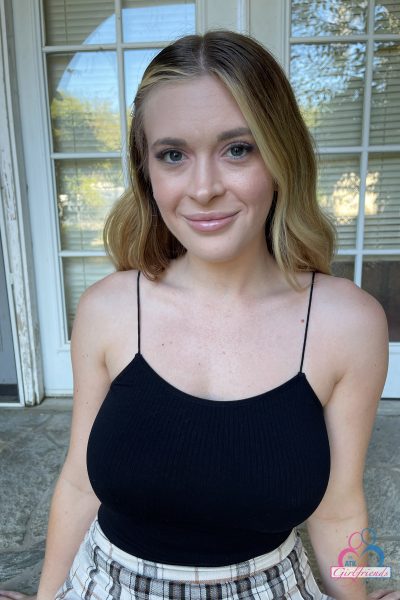 Lindsay Lee Amateur ATK Girlfriends