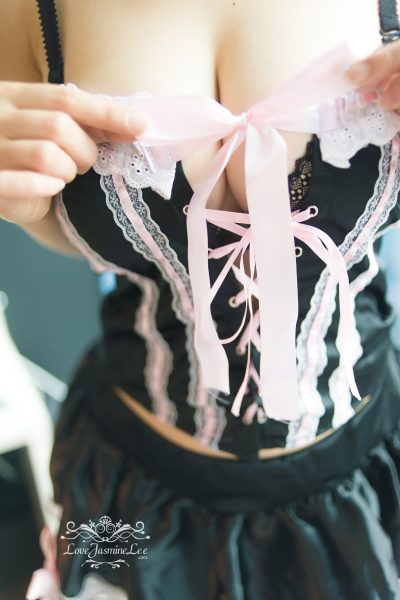 Love Jasmine Lee Cleavage