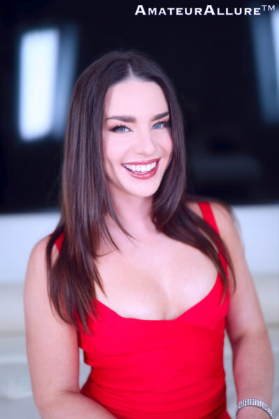 Maddie Wren Sweet Nurse Amateur Allure