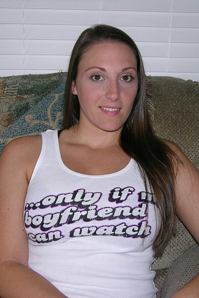 Melanie Busty True Amateur Model