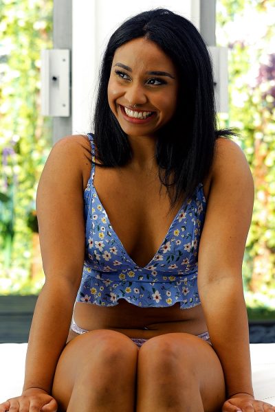 Melanie Cosmetologist With Perfect Round Ass Net Video Girls