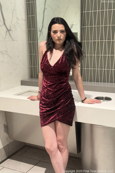 Mercedes Mac Busty Mall Chick FTV Girls