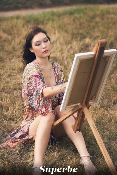 Mia Salome The Artist Superbe