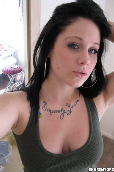 Mia Sexy Bedroom Selfies