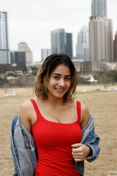 Mia Valentine A Rare Breed Zishy