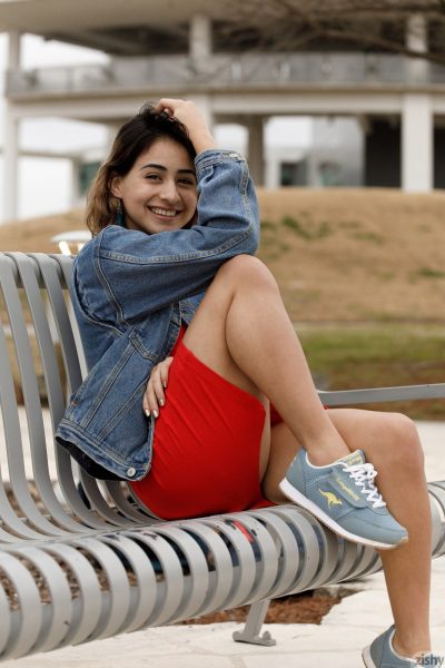 Mia Valentine A Rare Breed Zishy