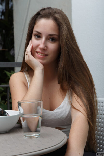 Mireia Cabello Round Is My Favorite Color Part Two Zishy