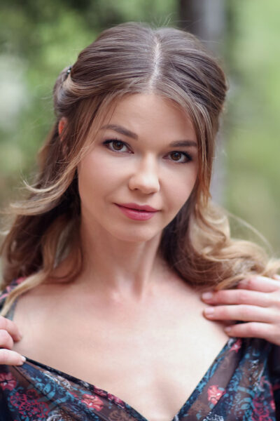 Nedda A Feminine Feels Met Art