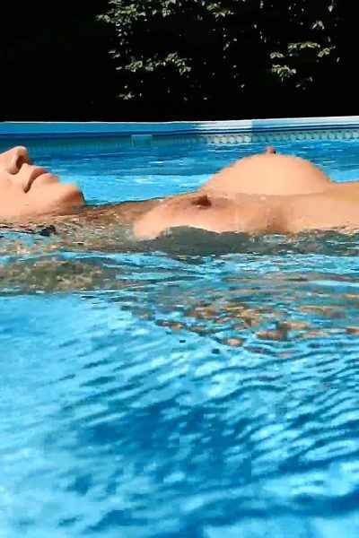 Nikki Sims Swimming Naked