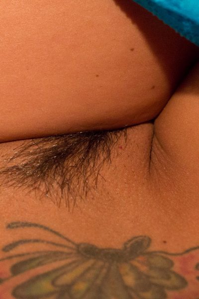 Nikki Sims Upclose In Bed