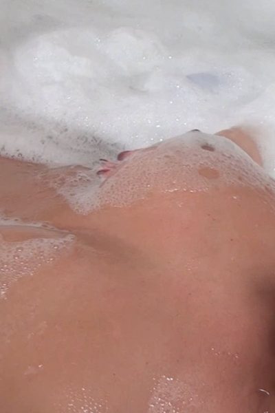 Nikki Sims Wet Nipples Bath